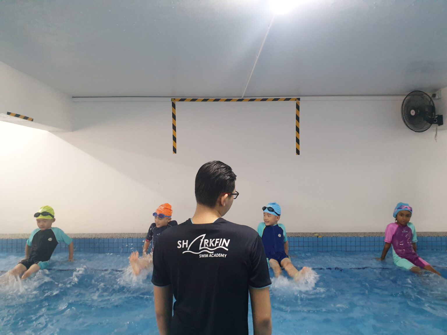Services SHARK FIN SWIM ACADEMY